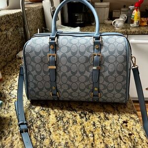 Sold NWT Classic Fashion Duffle Handbag with wallet